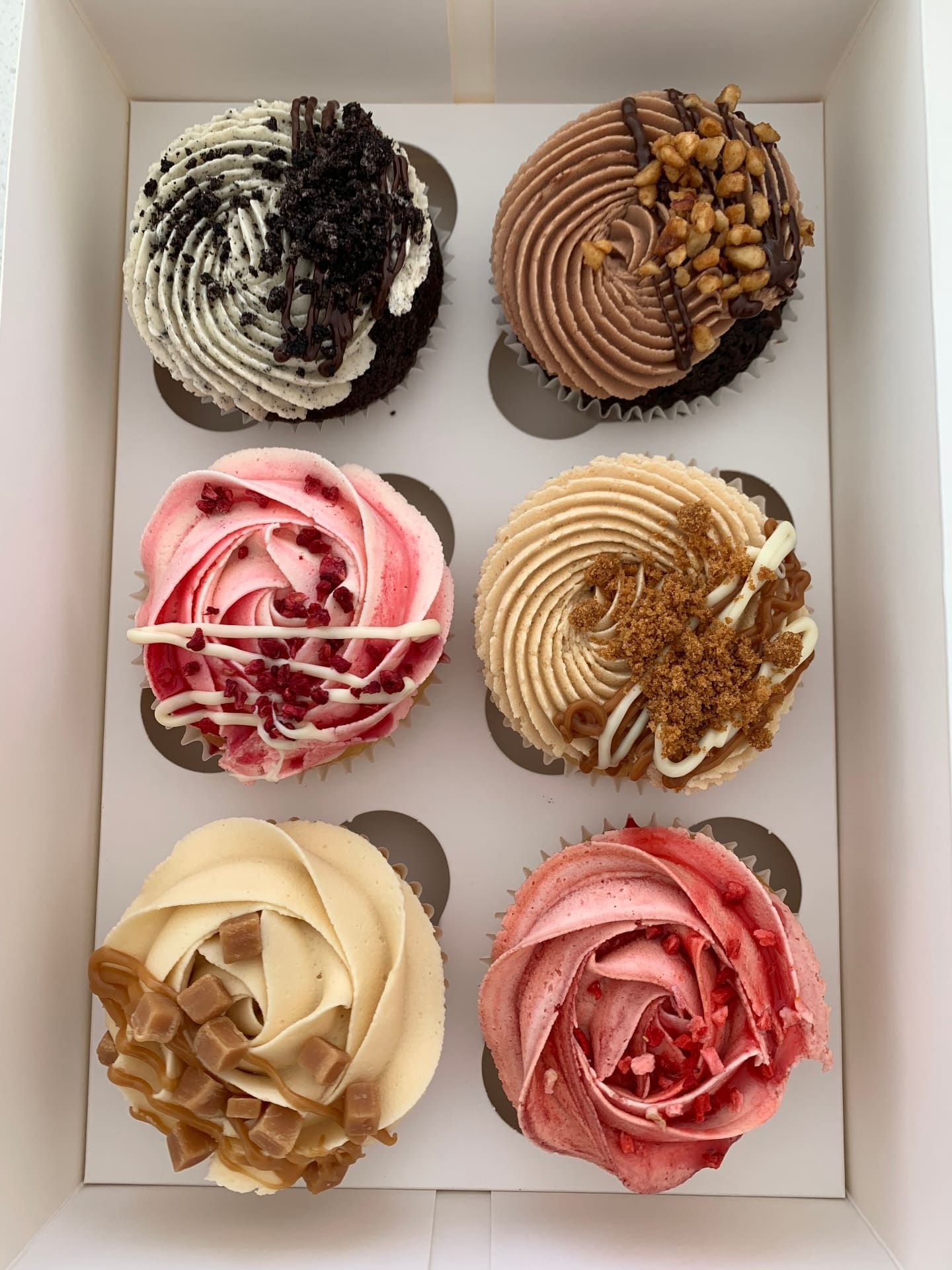 Classic Luxe Box — 6 Cupcakes